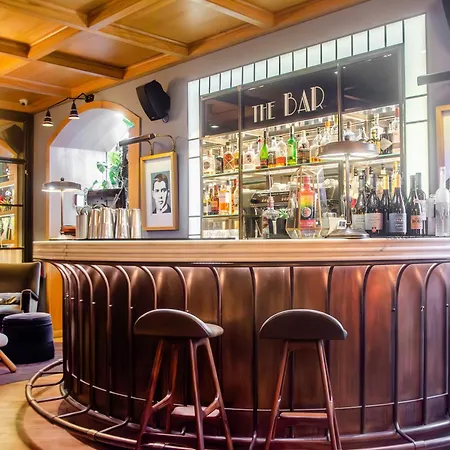 Browns Ξενοδοχείο