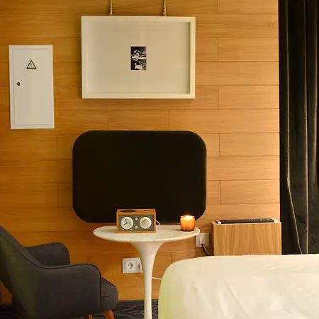 Ξενοδοχείο Browns 4*